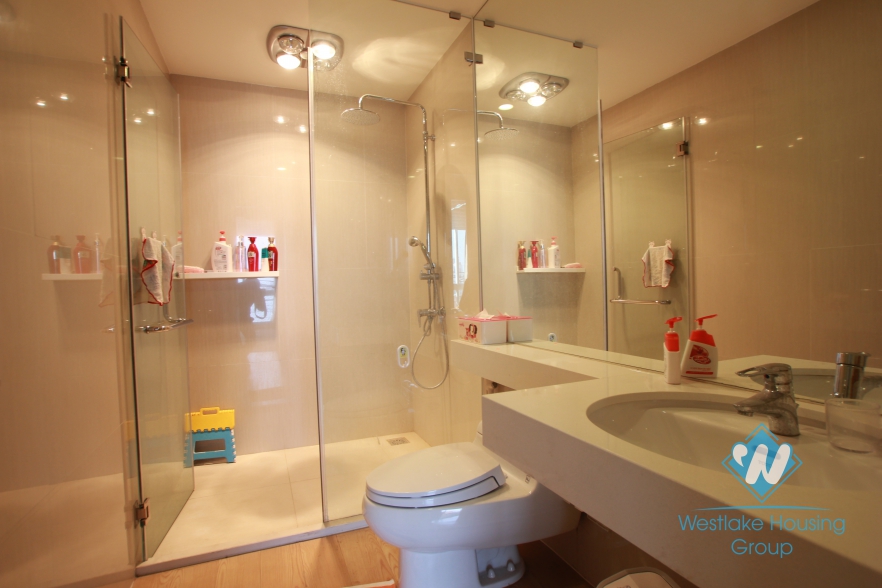 Nice apartment with large balcony and lake view for rent in Xuan Dieu Street, Tay Ho, Ha Noi